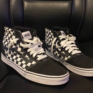 Mens Checkered High top vans